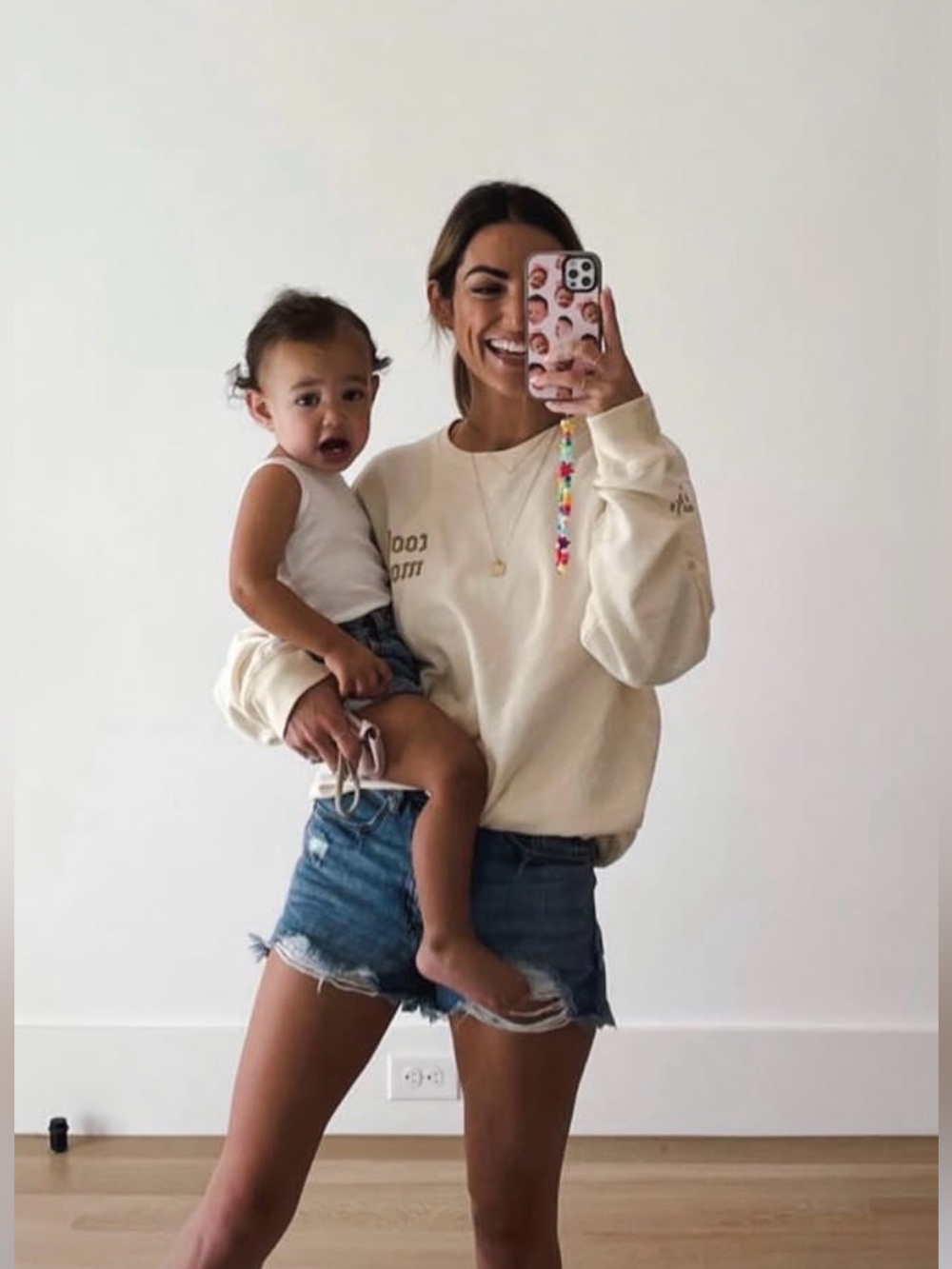 Simple Heart Co Cool Mom Graphic Crewneck Sweatshirt M